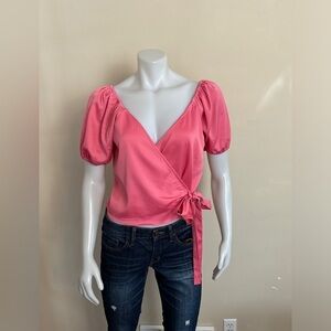 NWT - WAYF - CHERISE Satiny short sleeve Wrap blouse. Large